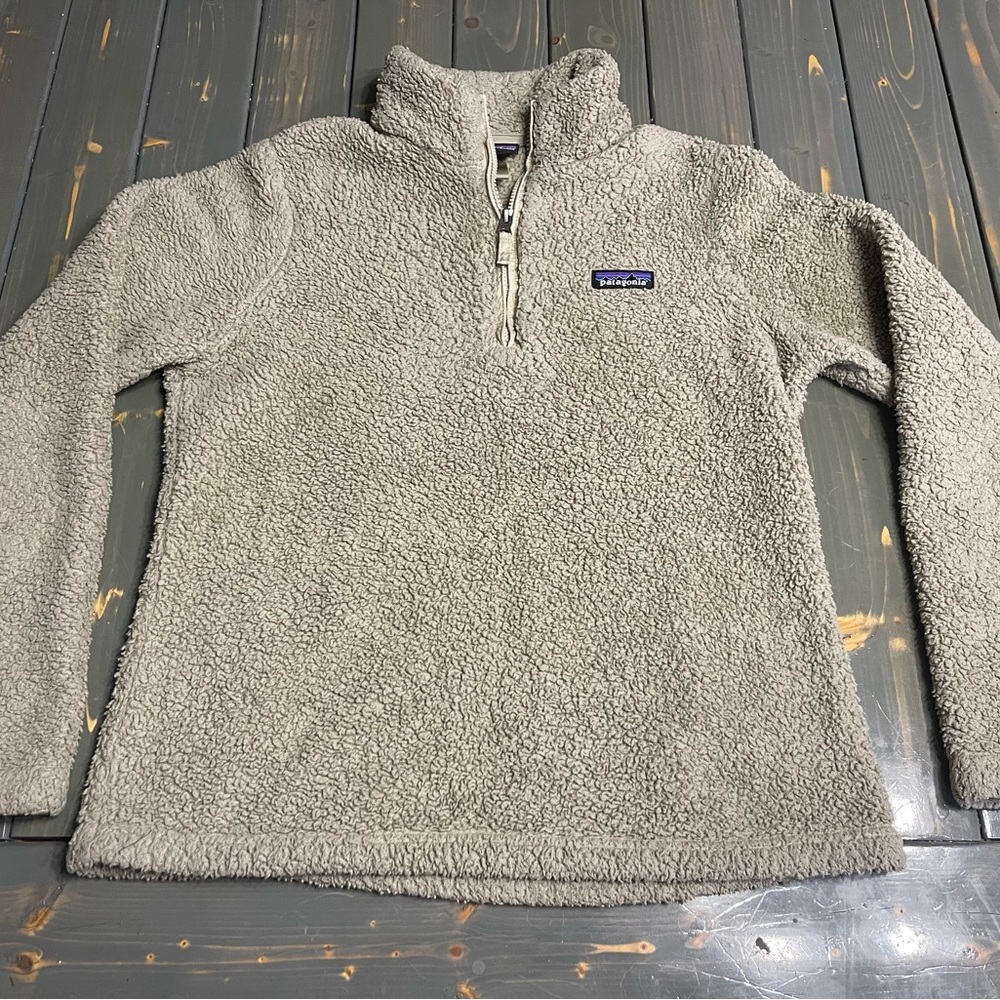 Patagonia Cream Fleece Pullover Jacket